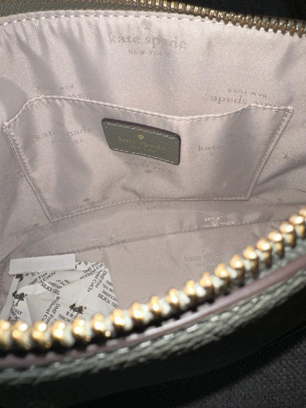 kate spade pebble leather crossbody in sage green with gold hardware - Picture 5 of 7